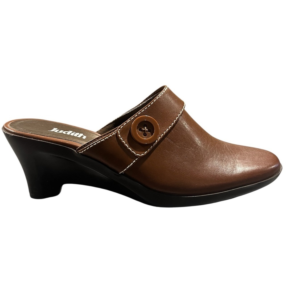 Judith Brown Leather Button‎ Mules Size 8.5 | Retro Chic Slip-On Wedge Heels